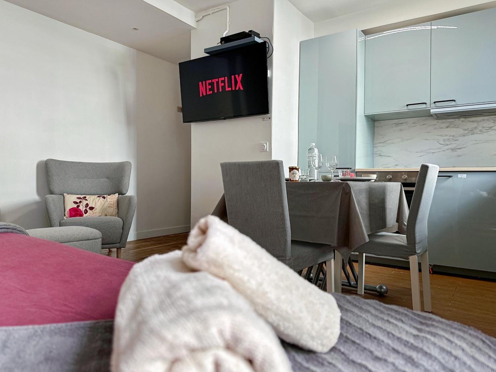 Appartement Entier Calme - Parking Free - Proche Paris Et Chateau - Wifi Hd Венсенн Екстер'єр фото